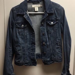 H&M women’s denim jacket size 6